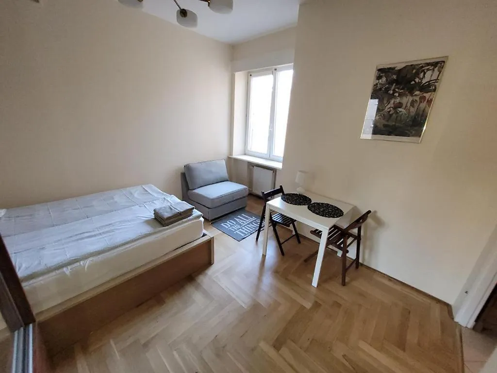 Your Apart Powisle Fabryczna Warszawa Apartment